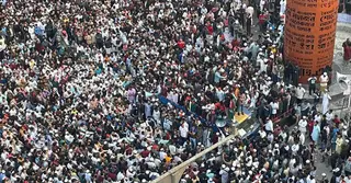 হাদি হত্যার প্রতিবাদে শাহবাগে ছাত্র-জনতার ঢল